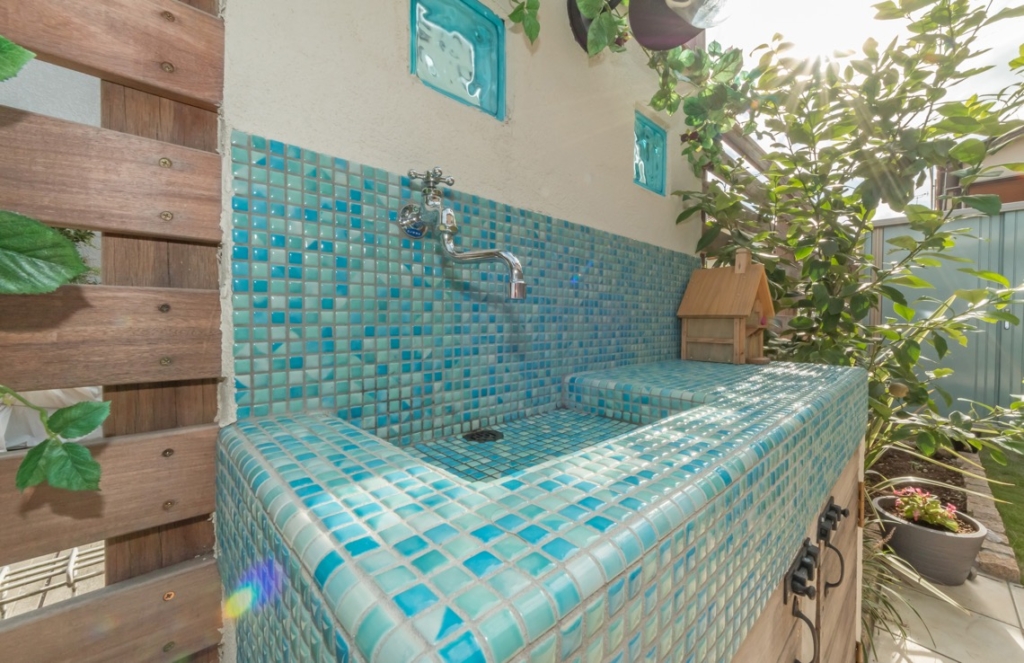 バーベキューやガーデニングの際の必須アイテム 立水栓 ガーデンシンク