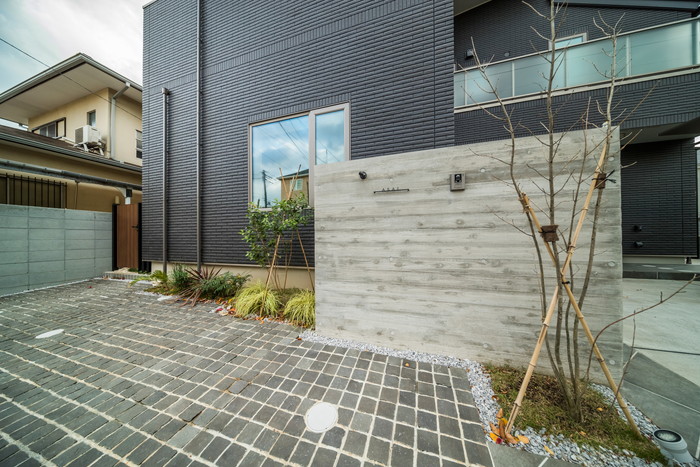 シンプルエクステリアと島リゾート風ガーデン 淺井様邸
